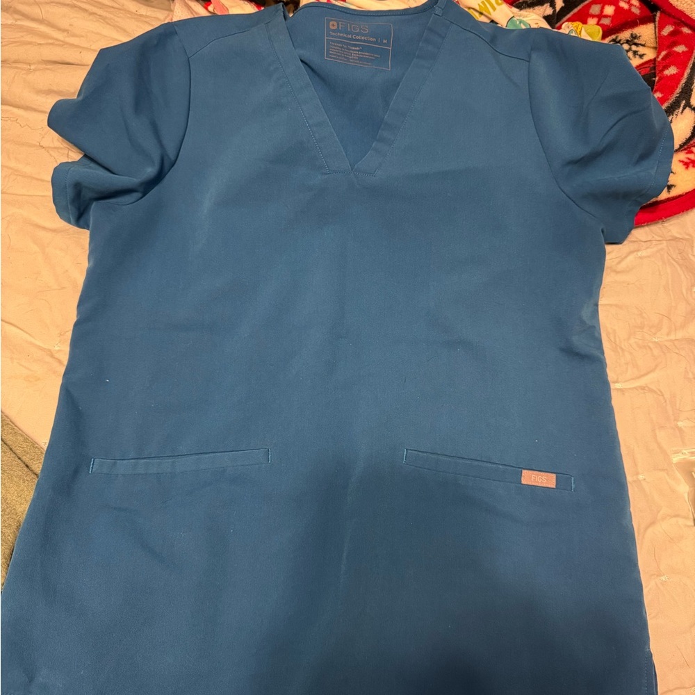 Figs Scrub Top Alps Blue